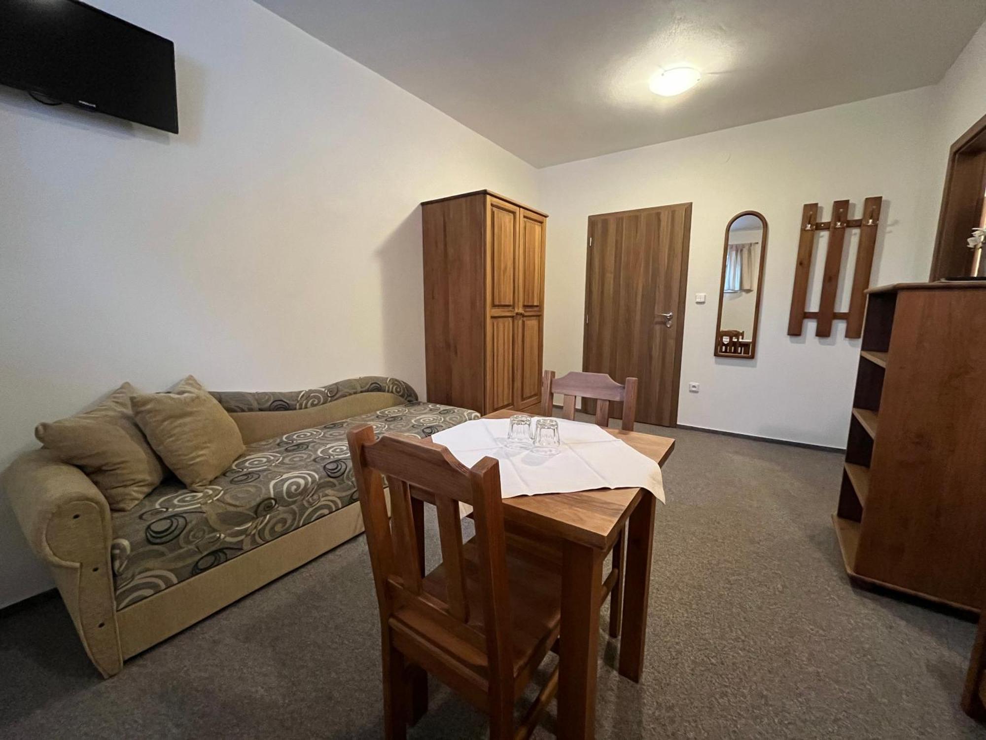 Hotel Na Planyrce Paseky nad Jizerou Exterior foto